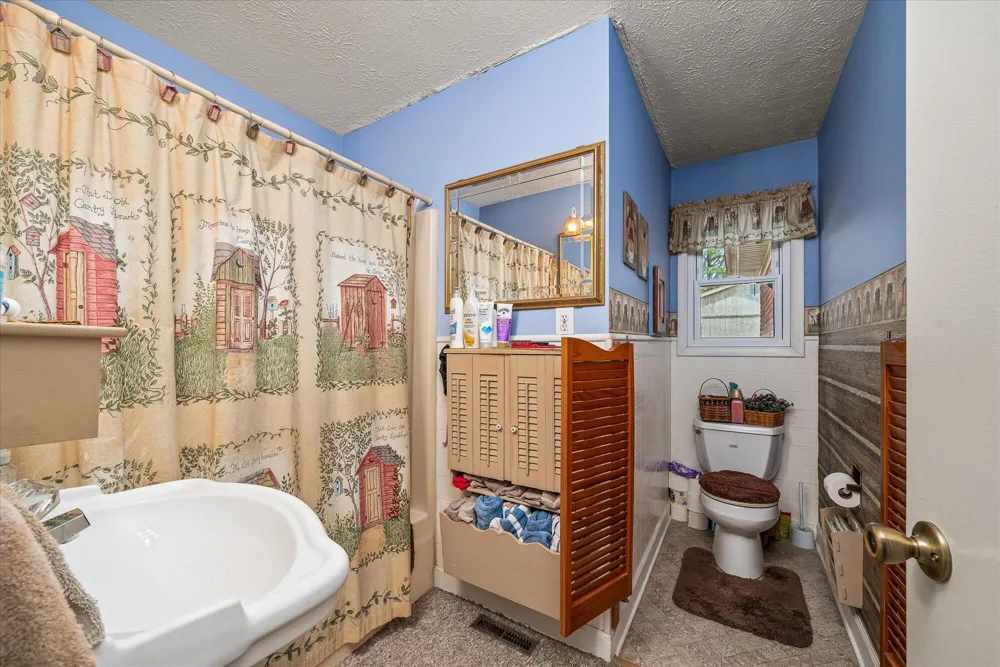 23 Oak Hill Drive Crossville, TN 38572