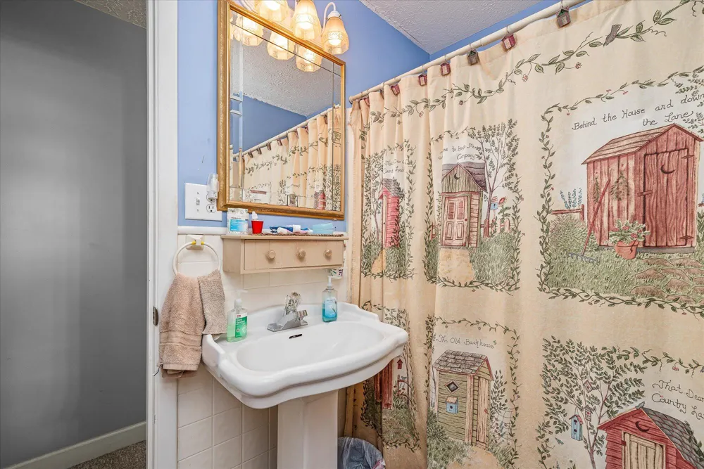 23 Oak Hill Drive Crossville, TN 38572