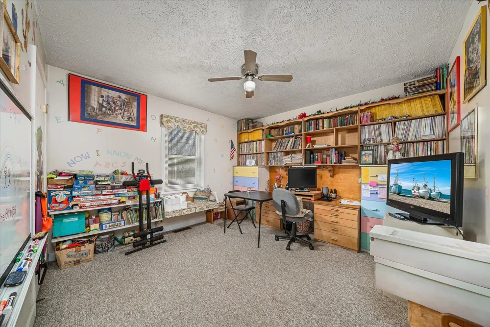 23 Oak Hill Drive Crossville, TN 38572