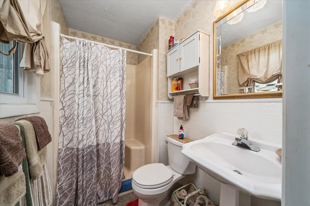 23 Oak Hill Drive Crossville, TN 38572