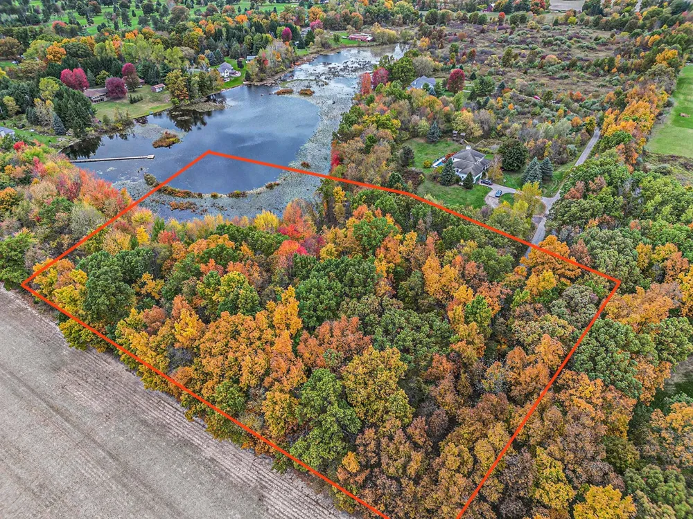 9540 Vincent Avenue SE Alto, MI 49302