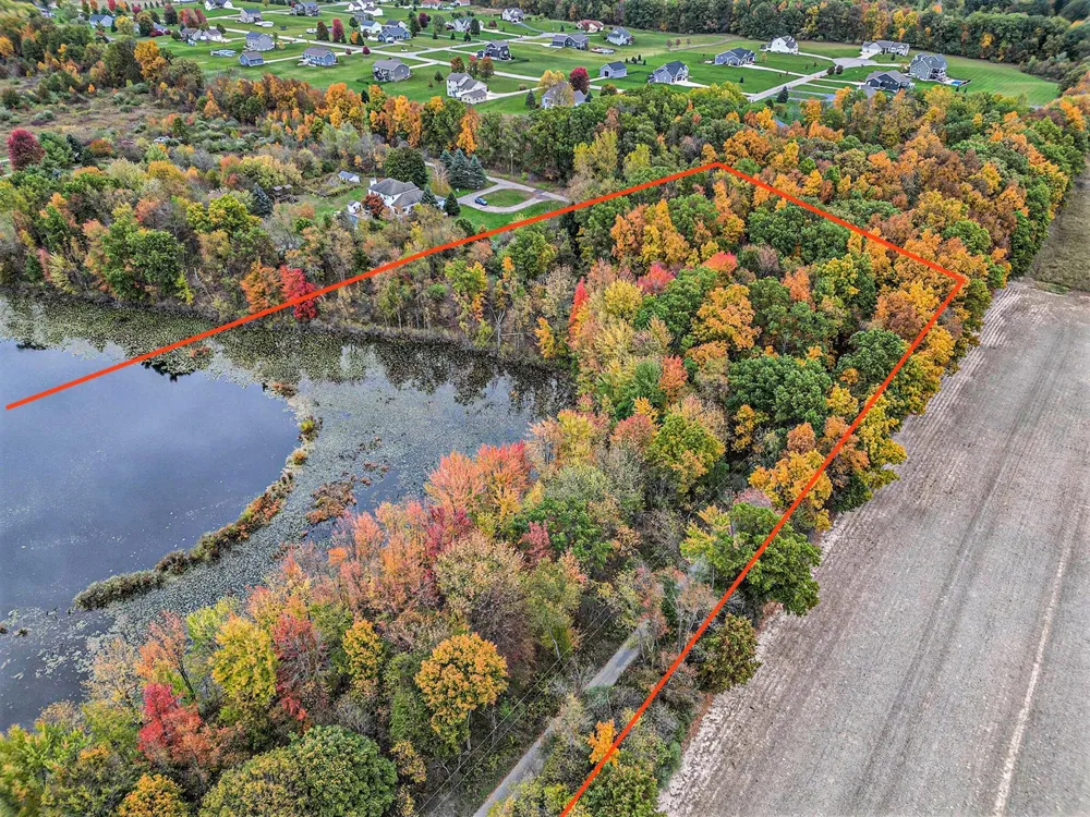 9540 Vincent Avenue SE Alto, MI 49302