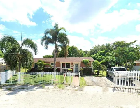 17935 NW 44th Ct