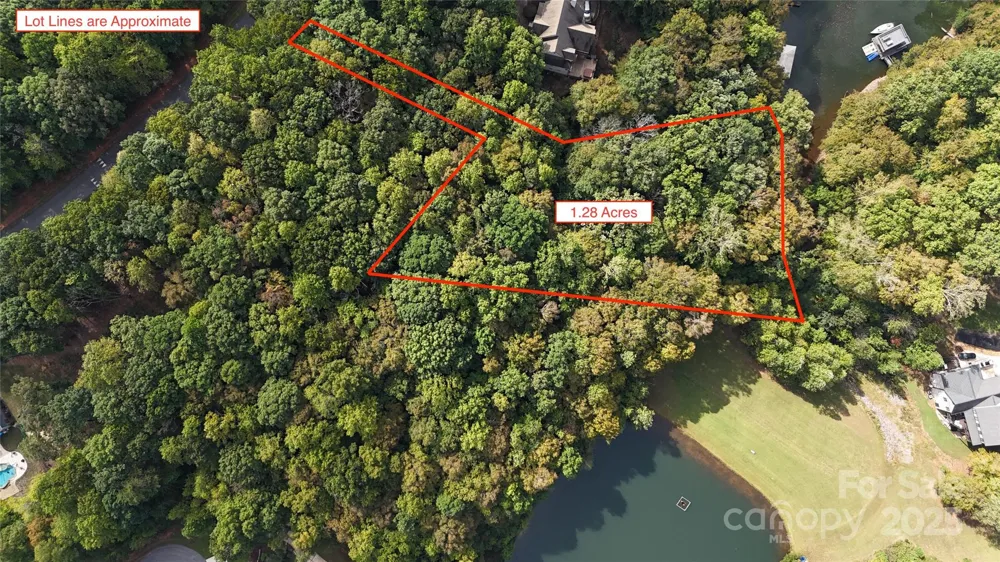 204 S Harbor Watch Drive Statesville, NC 28677