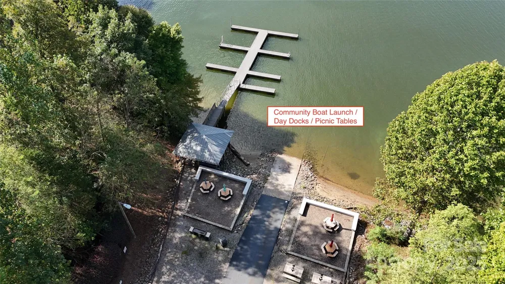 204 S Harbor Watch Drive Statesville, NC 28677