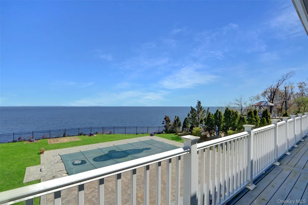 25 Wildwood Road Rocky Point, NY 11778