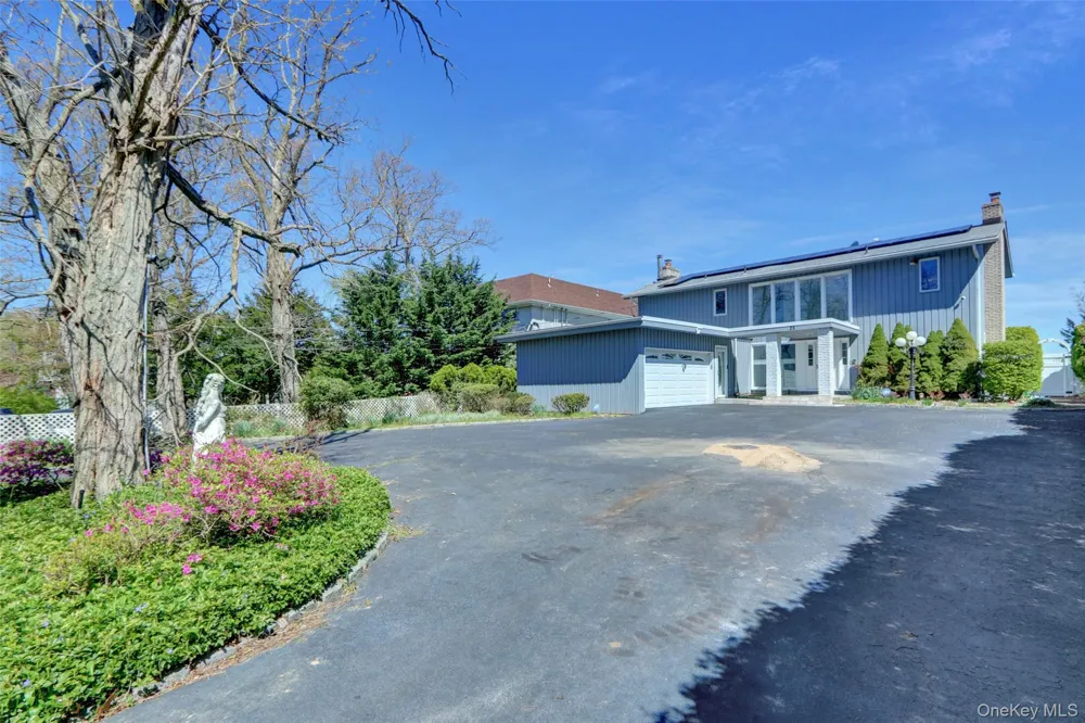 25 Wildwood Road Rocky Point, NY 11778