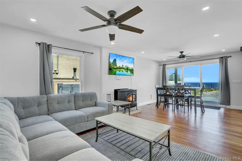 25 Wildwood Road Rocky Point, NY 11778
