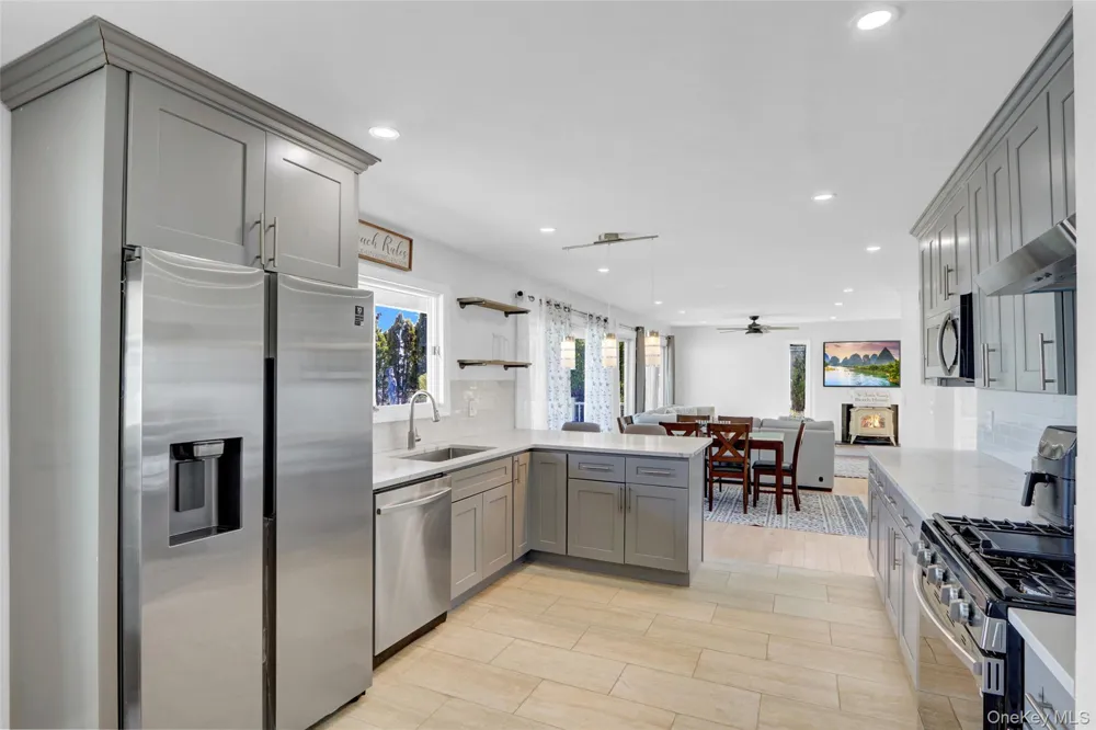 25 Wildwood Road Rocky Point, NY 11778