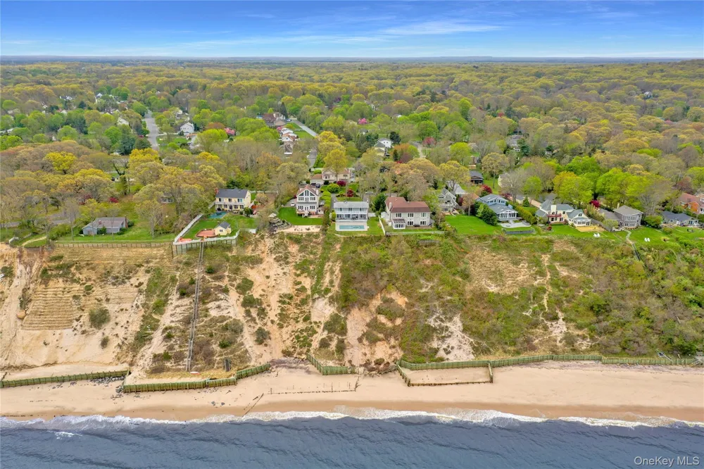25 Wildwood Road Rocky Point, NY 11778