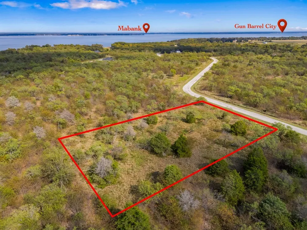 8037 Big Water Lane Kemp, TX 75143