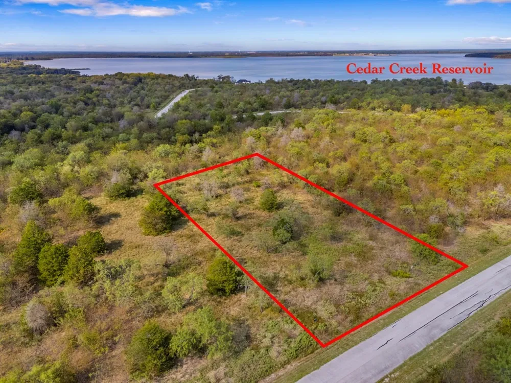 8037 Big Water Lane Kemp, TX 75143
