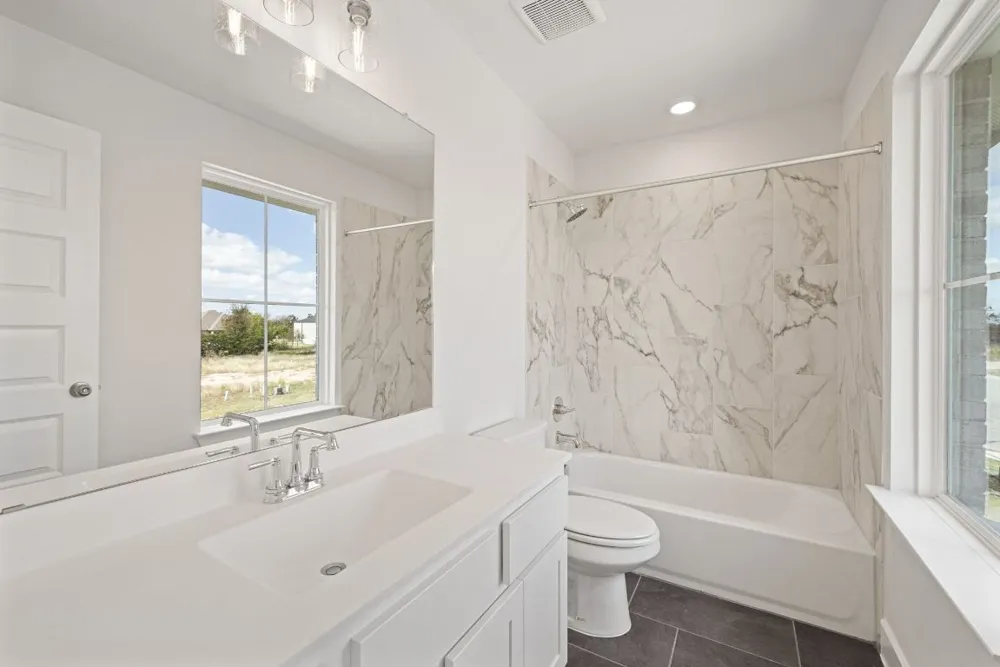 137 Emerald Grove Drive Georgetown, TX 78633