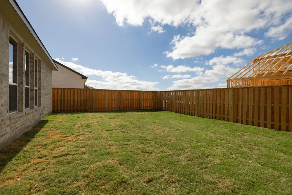 137 Emerald Grove Drive Georgetown, TX 78633