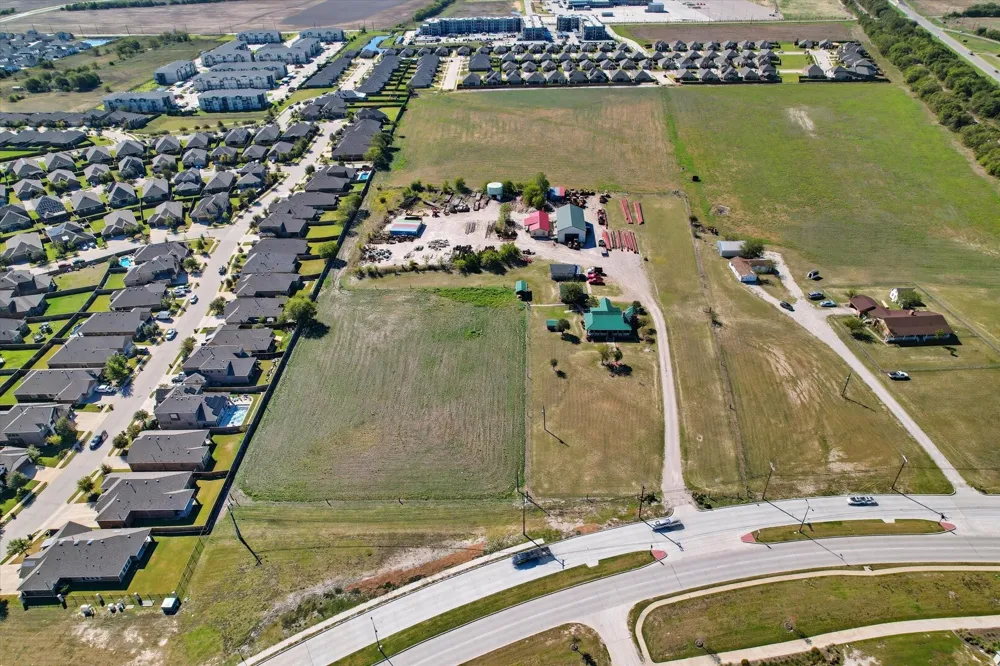 301 E Finley Boulevard Anna, TX 75409