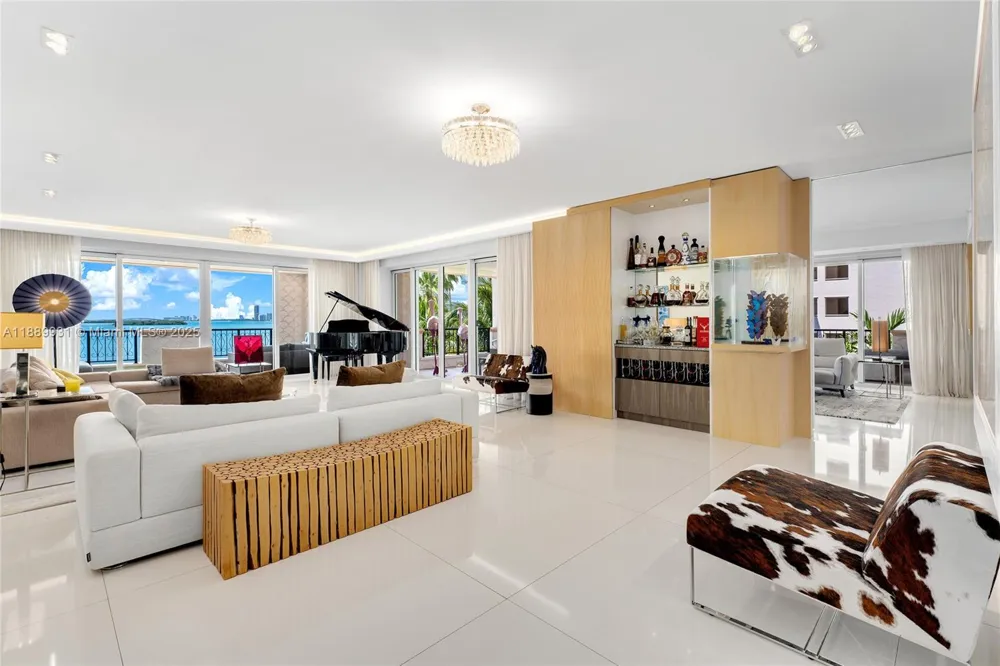 5134 Fisher Island Dr #5134 Miami Beach, FL 33109