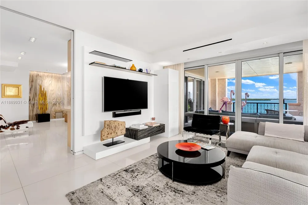 5134 Fisher Island Dr #5134 Miami Beach, FL 33109