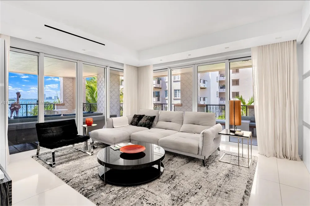 5134 Fisher Island Dr #5134 Miami Beach, FL 33109