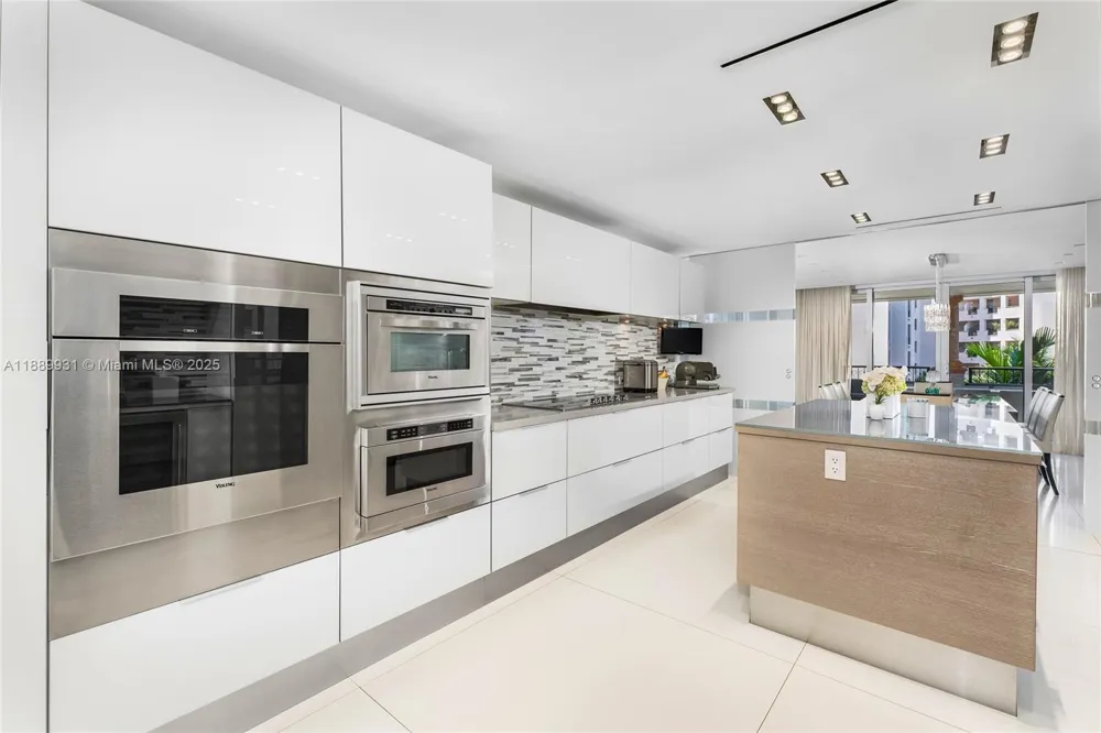 5134 Fisher Island Dr #5134 Miami Beach, FL 33109
