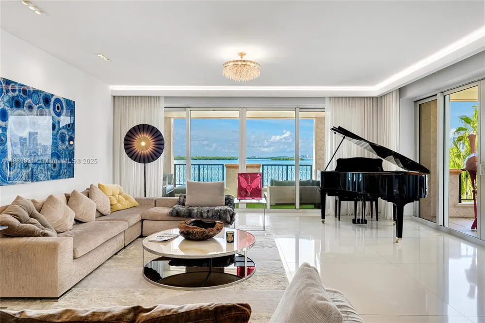 5134 Fisher Island Dr #5134 Miami Beach, FL 33109
