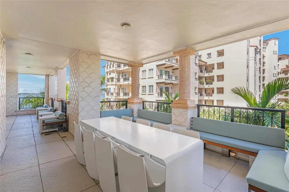 5134 Fisher Island Dr #5134 Miami Beach, FL 33109