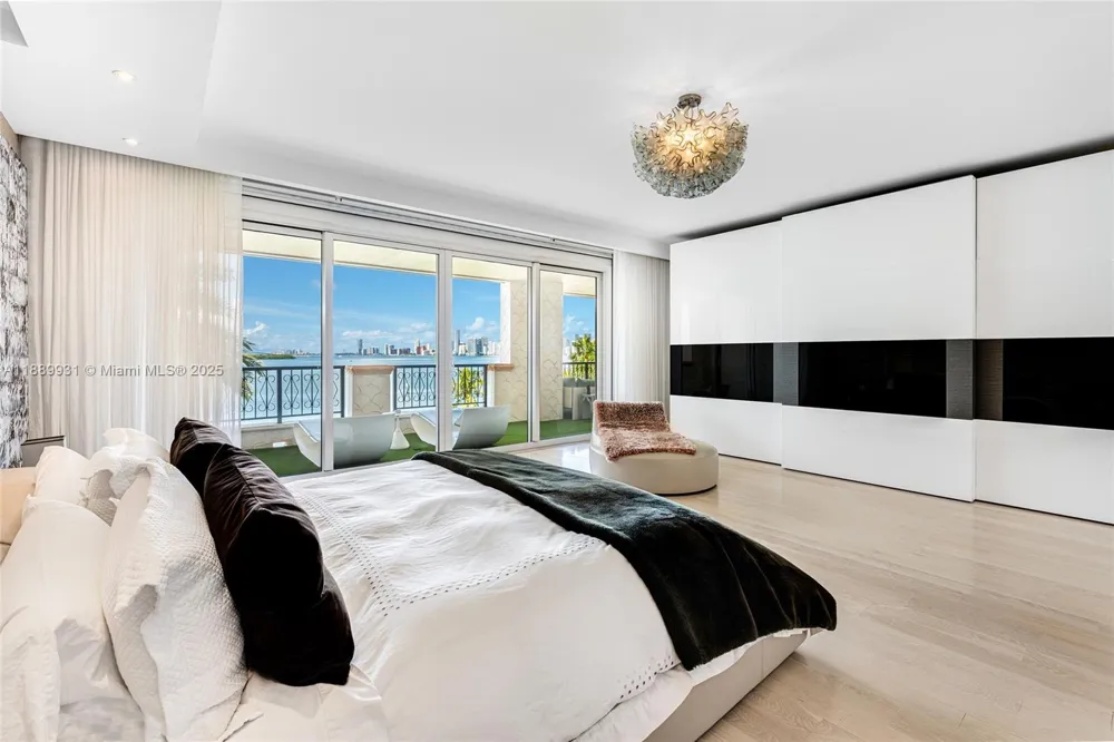 5134 Fisher Island Dr #5134 Miami Beach, FL 33109