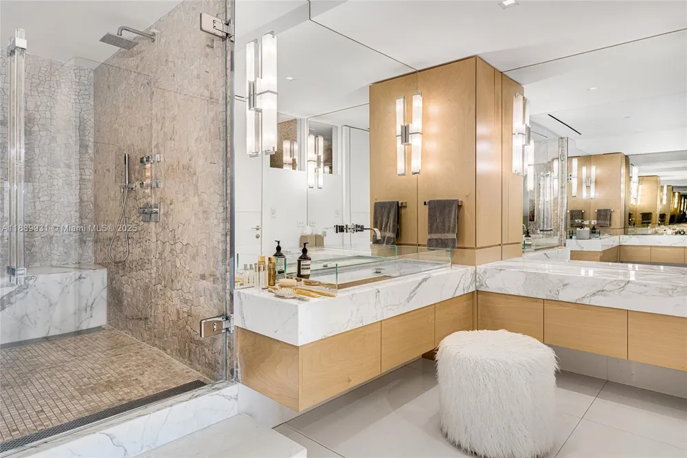 5134 Fisher Island Dr #5134 Miami Beach, FL 33109