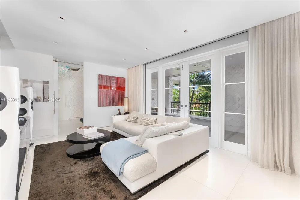 5134 Fisher Island Dr #5134 Miami Beach, FL 33109