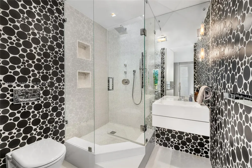 5134 Fisher Island Dr #5134 Miami Beach, FL 33109