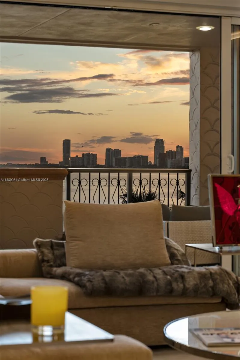 5134 Fisher Island Dr #5134 Miami Beach, FL 33109