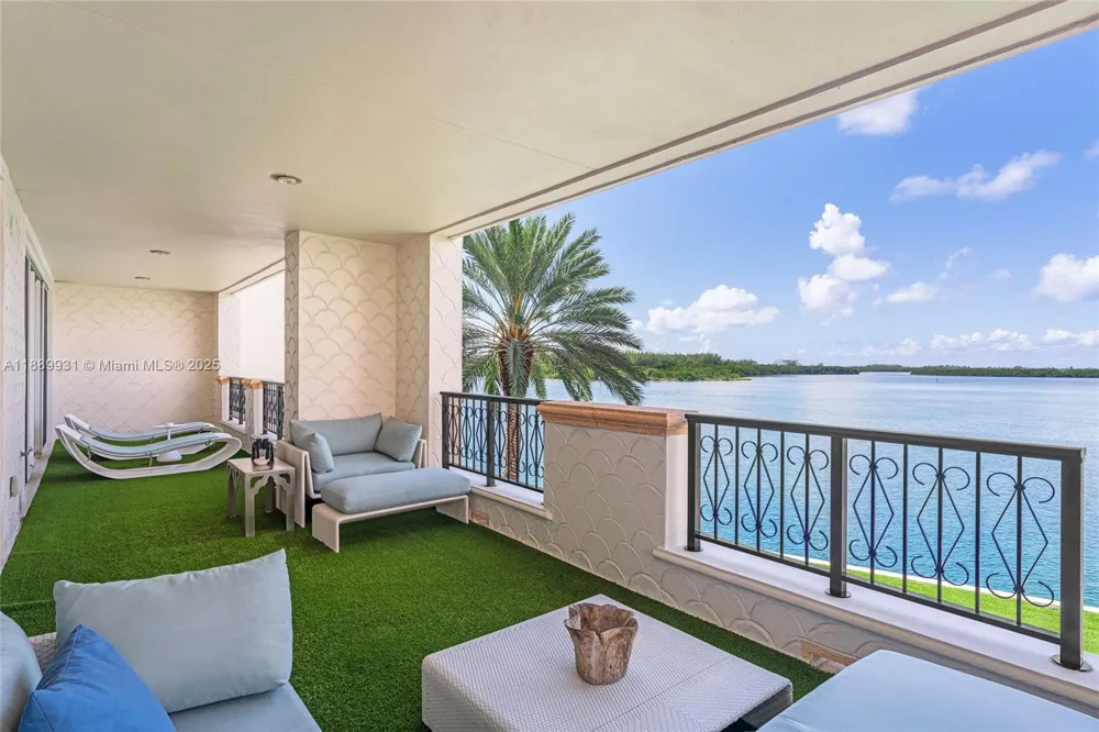 5134 Fisher Island Dr #5134 Miami Beach, FL 33109