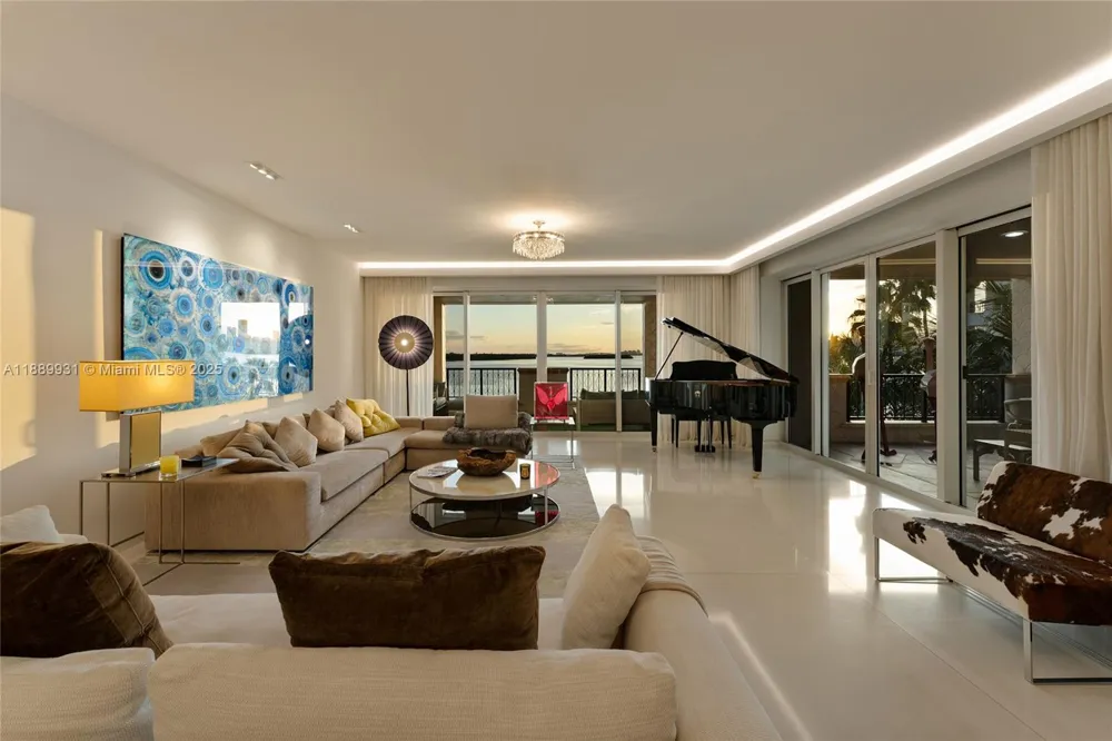 5134 Fisher Island Dr #5134 Miami Beach, FL 33109