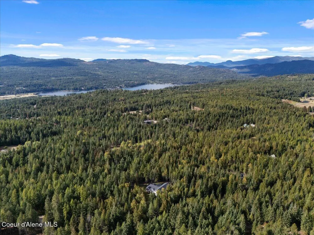 95 KLICKITAT ROAD Cocolalla, ID 83813