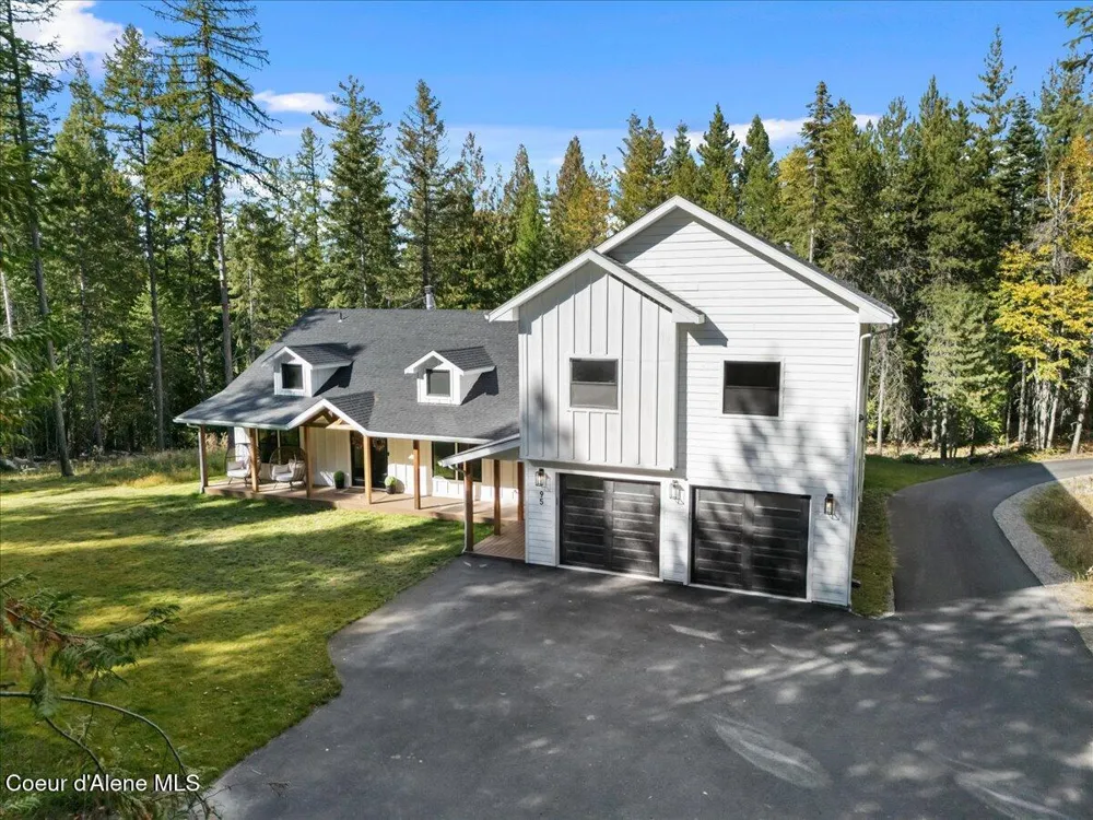 95 KLICKITAT ROAD Cocolalla, ID 83813