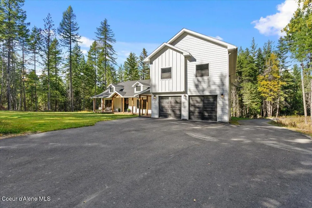 95 KLICKITAT ROAD Cocolalla, ID 83813