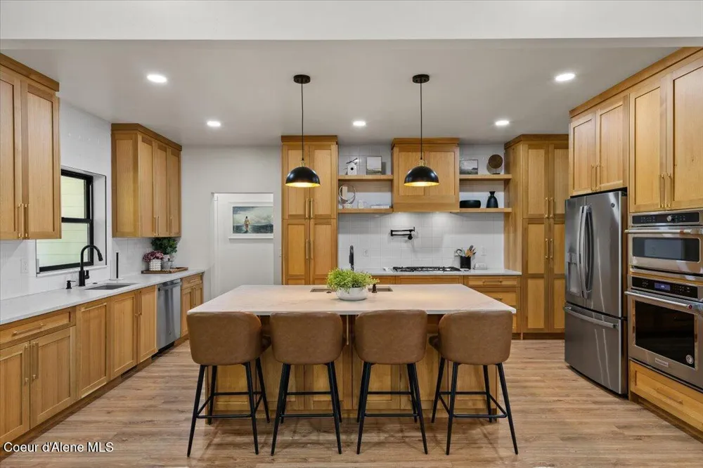 95 KLICKITAT ROAD Cocolalla, ID 83813