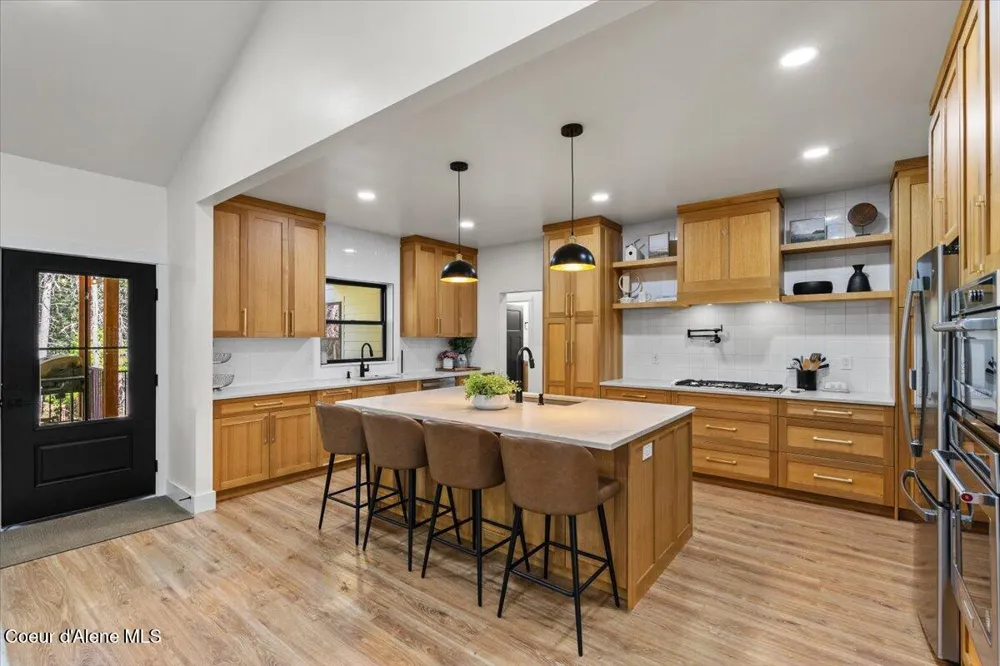95 KLICKITAT ROAD Cocolalla, ID 83813