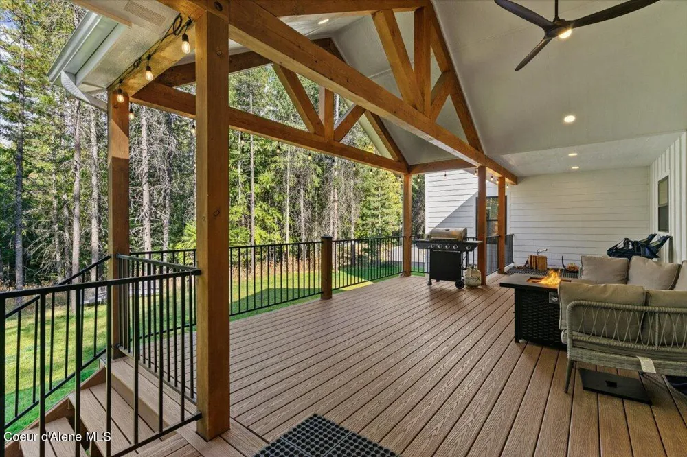 95 KLICKITAT ROAD Cocolalla, ID 83813