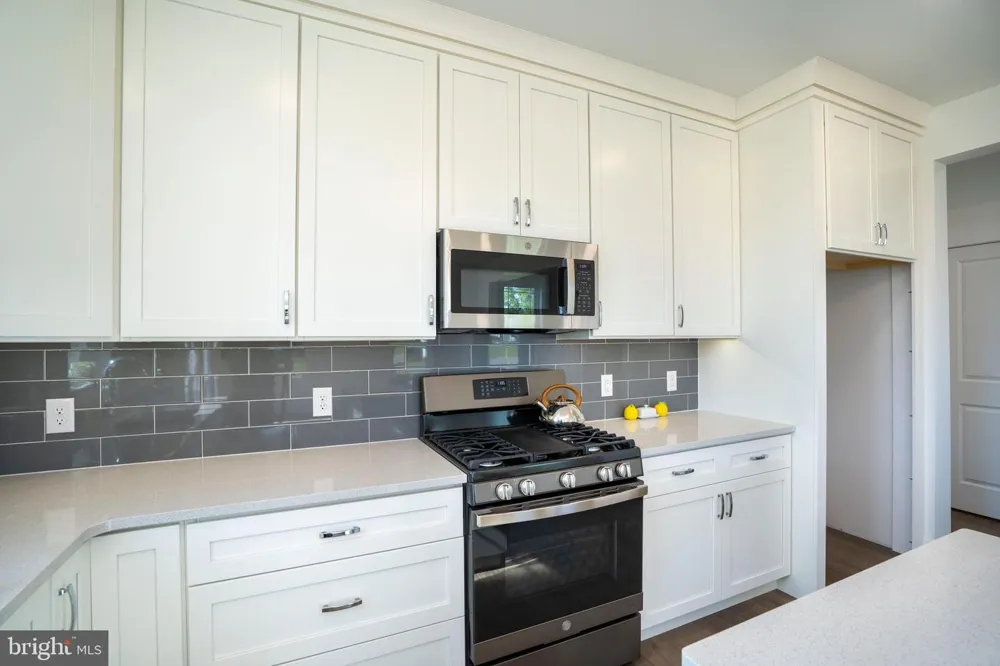 178 APPLE VIEW DRIVE State College, PA 16801