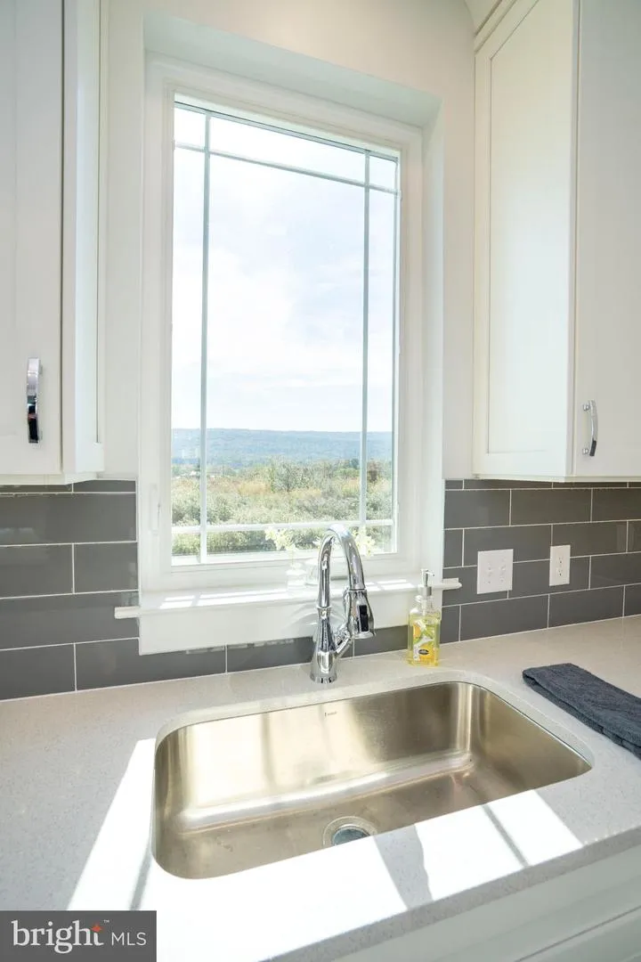 178 APPLE VIEW DRIVE State College, PA 16801
