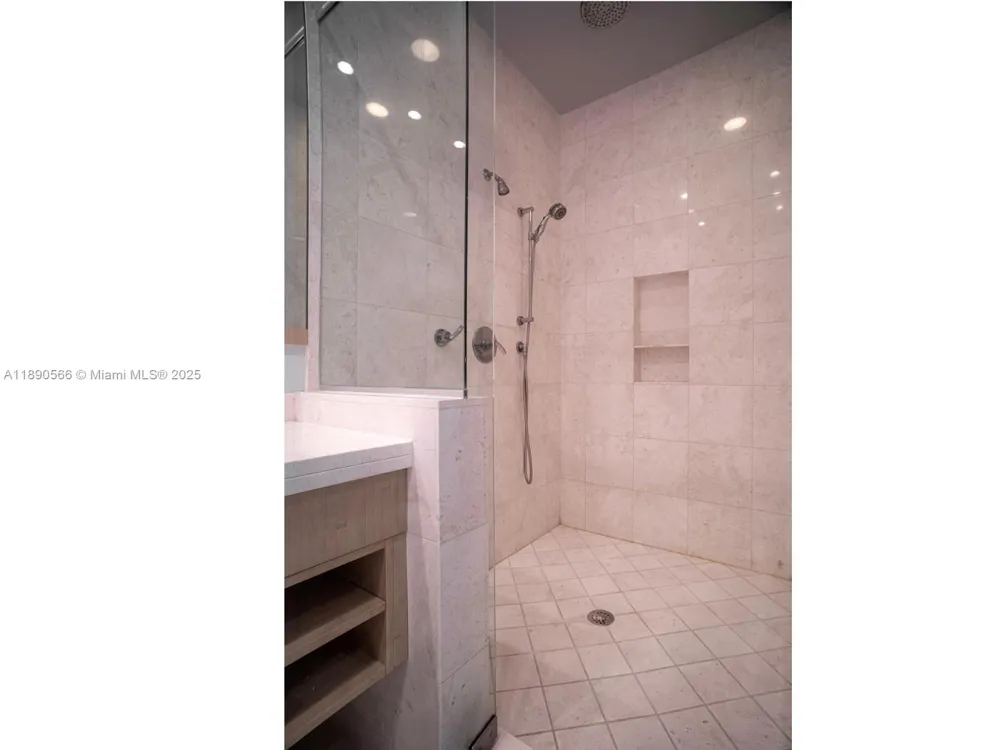 900 Brickell Key Blvd #2204 Miami, FL 33131