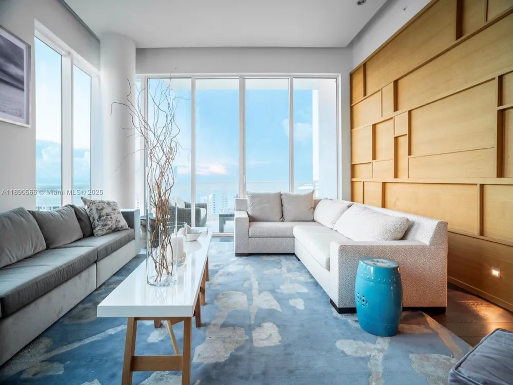 900 Brickell Key Blvd #2204 Miami, FL 33131