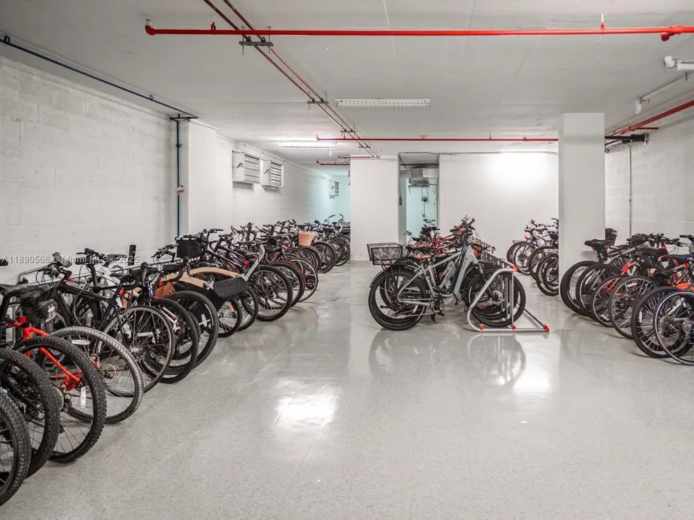 900 Brickell Key Blvd #2204 Miami, FL 33131