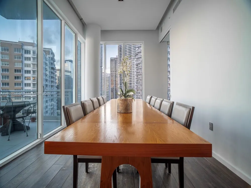 900 Brickell Key Blvd #2204 Miami, FL 33131