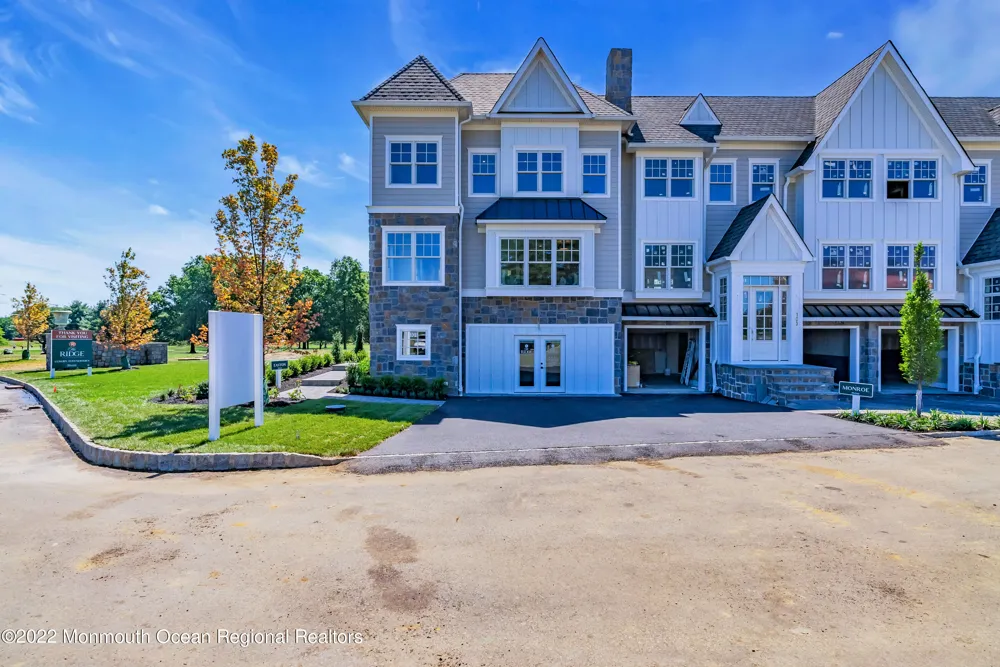 174 Eagle Way Eatontown, NJ 07724