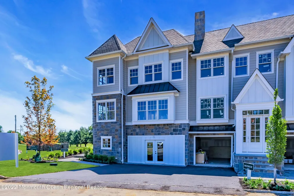 174 Eagle Way Eatontown, NJ 07724