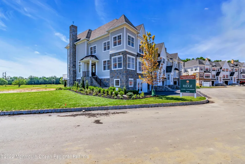 174 Eagle Way Eatontown, NJ 07724