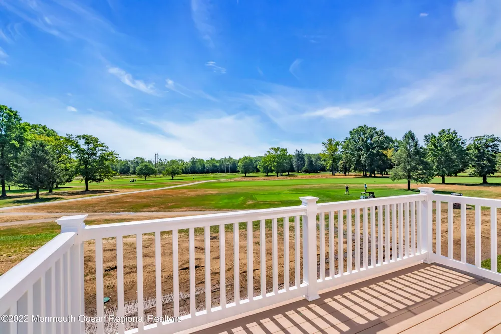 174 Eagle Way Eatontown, NJ 07724