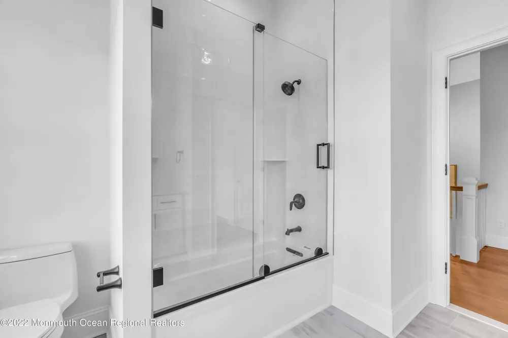 174 Eagle Way Eatontown, NJ 07724