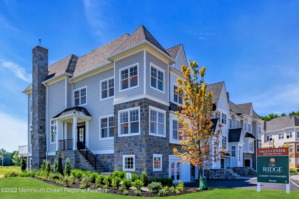 174 Eagle Way Eatontown, NJ 07724